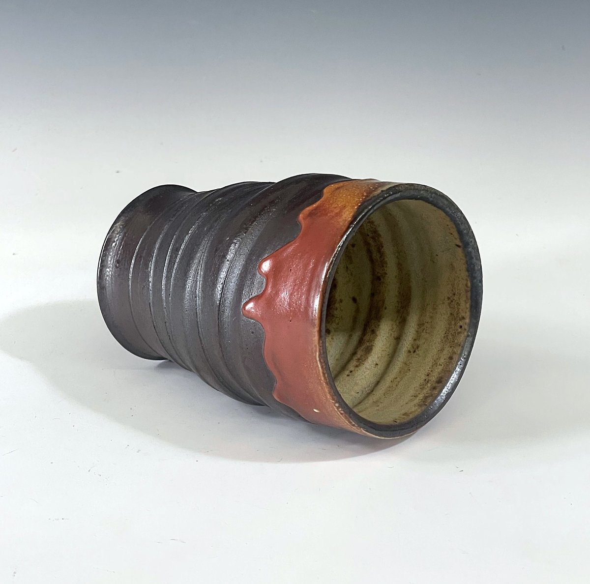 Drippy Waved Tumbler