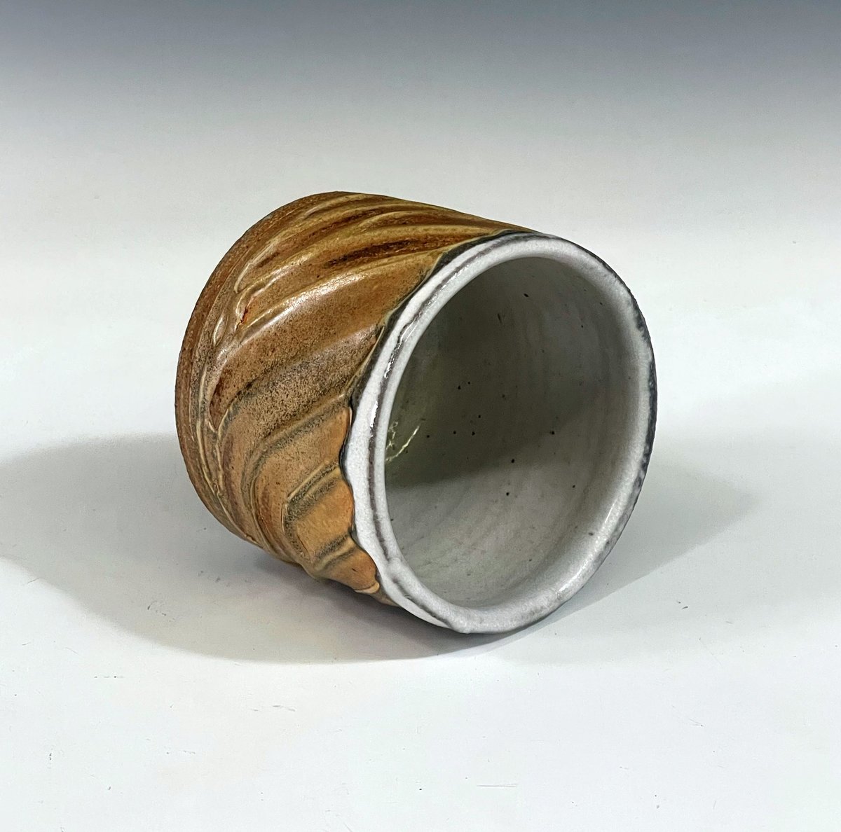 Salt slip cup 